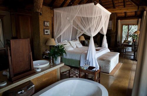 Thorny Bush Game Reserve Cabin | Jabulani Safari