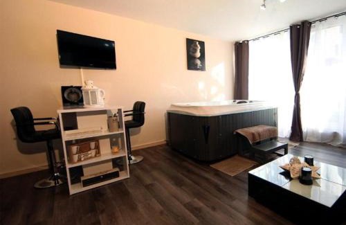 Val-de-Travers Apartment | Jac-Cosy