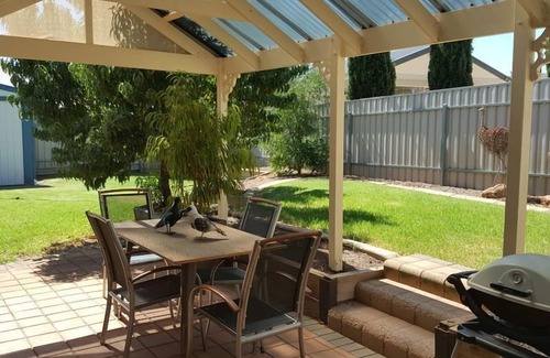 Evanston Park House | Jacaranda Homestay