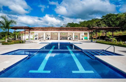 Villarreal Villa | Jacarandas, 11