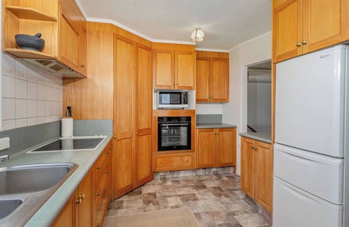 Whangamata House | Jack and Enid’s Whangamata Beach House