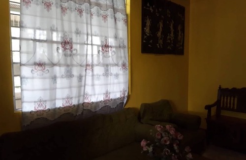 Caloocan Villa | jack&claud bed&breakfast guest house