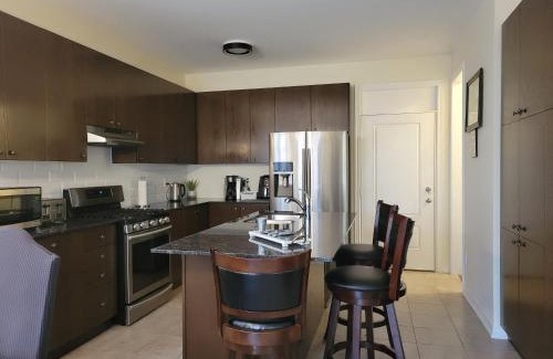 St. Davids Apartment | Jack & Jill Private Suite @RoseGlen Place