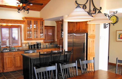 North Kawartha House | Jack Lake Ultimate Luxury!