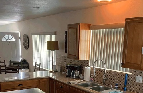 Morongo Valley House | ~(‾▿‾)~ Jack's Place ~ Birding Bliss & Cozy Beds Await!