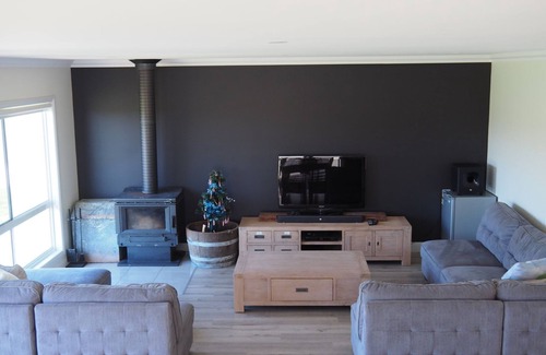 Oxley Other | Jackaleah Farm remain Oxley