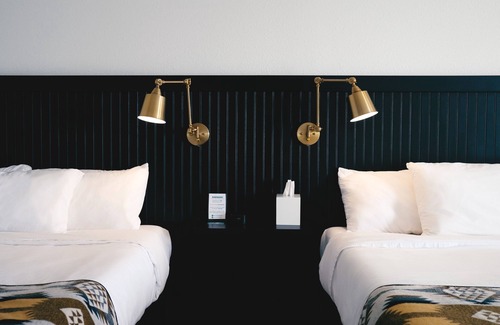 Pinedale Hotel | Jackalope Motor Lodge