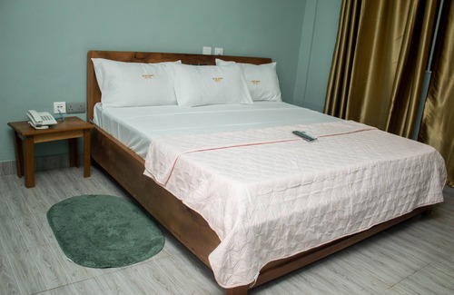 Cape Coast Hotel | Jackie Grand Hotel