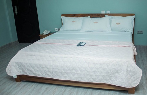 Cape Coast Hotel | Jackie Grand Hotel