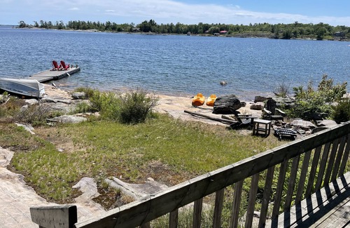 Carling Cottage | Jackpine Cottage - and the end of the end of the road, peace and quiet