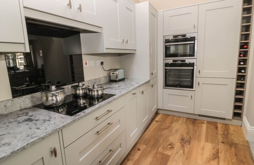 Alnmouth Cottage | JACKSON COTTAGE, family friendly in Alnmouth
