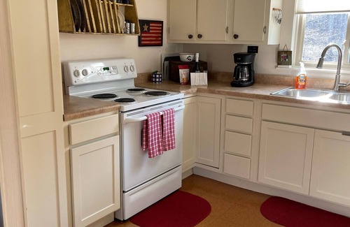 Hot Springs Cottage | Jackson River Retreat - Great fly fishing & close to The Homestead Resort