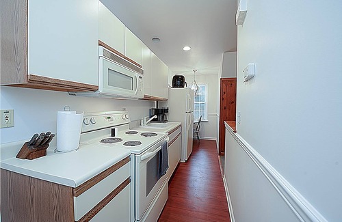 Covington Apartment | Jackson River Estate Studio Apartment on the River
