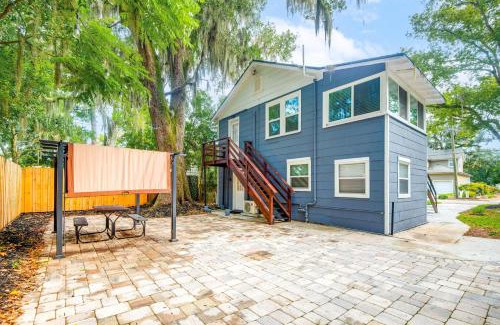 Jacksonville Apartment | Jacksonville Apartment with Private Patio Near NAS!