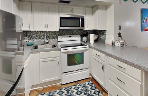 Jacksonville Beach Condo | Jacksonville Beachdrifter by VTrips