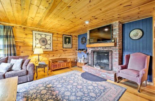 Jacksonville House | Jacksonville Cabin with Wraparound Deck and Views