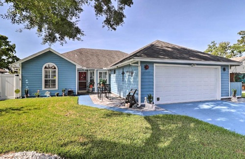 Golden Glades - The Woods House | Jacksonville Home, Near Beach and Mayo Clinic!