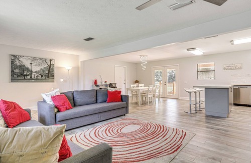 Northside House | Jacksonville Home w/ Deck: 17 Mi to Downtown!