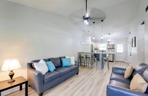Jacksonville House | Jacksonville Retreat w/Yard ~ 16 Mi to Beach