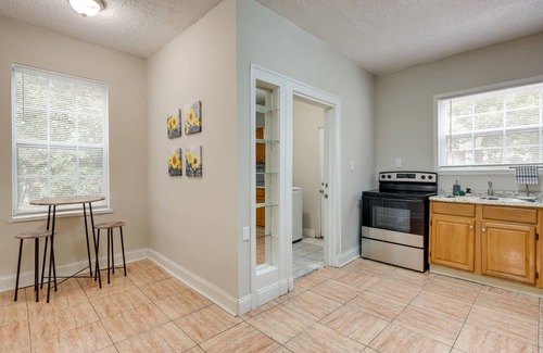 Lakeshore South House | Jacksonville Vacation Rental ~ 7 Mi to Downtown!