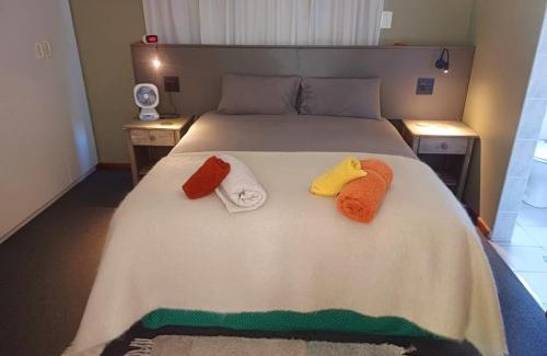 Onrus Bed & Breakfast | Jaco and Liz's sea get away