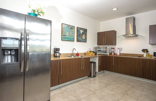 Barrio Santa Lucia Apartment | Jaco Bay Luxury Penthouse mountain, pool and ocean view