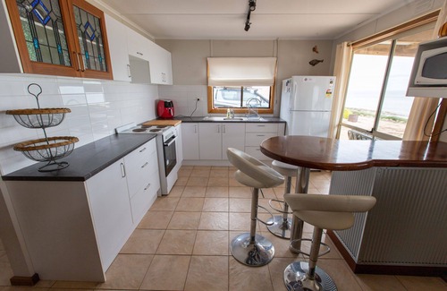 Carribie House | Jacob's Place - Absolute Beachfront Off peak special!