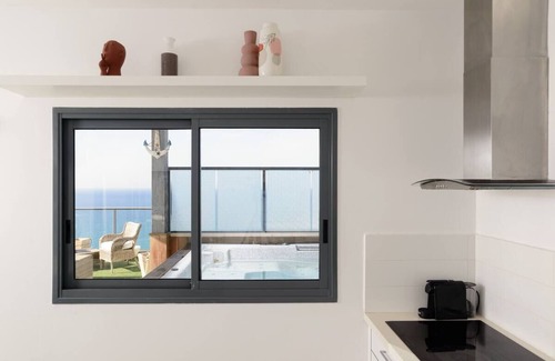 Netanya Apartment | ★Jacuzzi Penthouse with Sea View in Natanya★