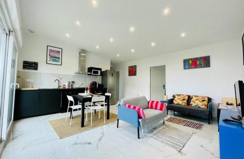 Blainville-sur-Mer House | Jacuzzi privé 500m de la mer