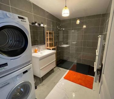 Blainville-sur-Mer House | Jacuzzi privé 500m de la mer