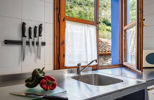 Santovena House | Jacuzzi with views in the Ponga Park