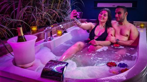 Brie-Comte-Robert Apartment | JADE Hammam & Jacuzzi