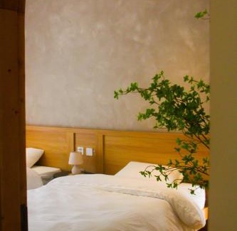 Quang Xuong Apartment | Jades House
