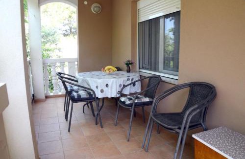 Pakostane Apartment | Jadran