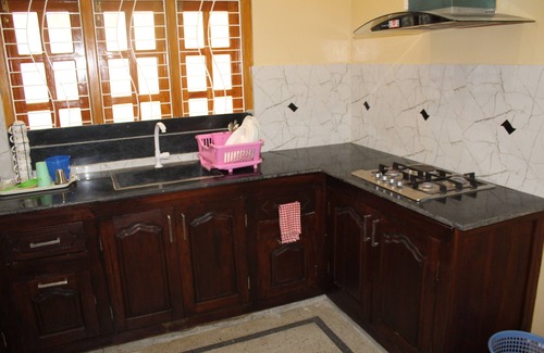 Jaffna House | Jaffna Travel & Guest Inn: 3 AC Bedroom housenwith free parking