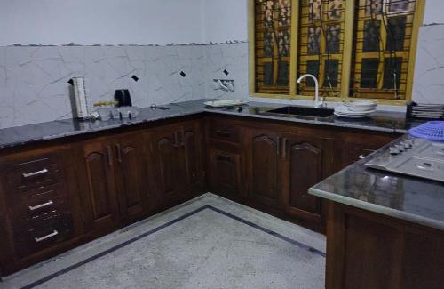 Nallur House | Jaffnatravel & guest inn 3 Bed House