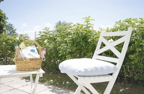 Hohen Niendorf Apartment | Jagdschloss WE 1: comfortable and high-quality furnished 2-room apartment