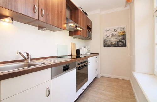 Hohen Niendorf Apartment | Jagdschloss WE 10: comfortable and high-quality furnished 2-room apartment