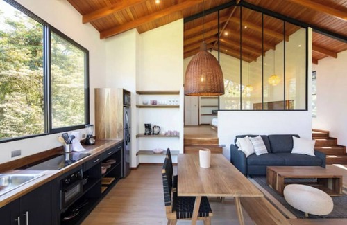 Monteverde House | Jaguar House