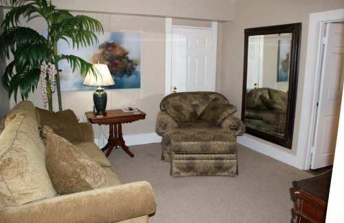 Bardstown Hotel | Jailer's Inn