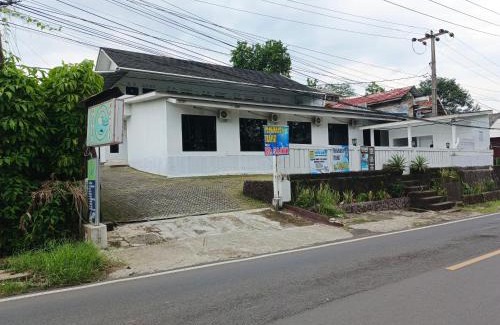 Cikakak Hotel | Jajapin Hotel putri Sari
