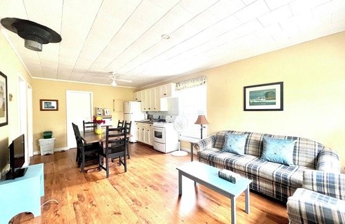 Brackley Beach Cottage | Jake & Jo's Cottages