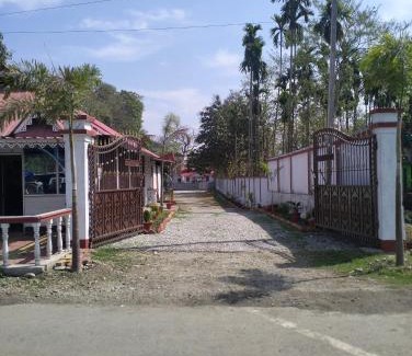 Madari Hat Hotel | Jaldapara Hotel Accommodation