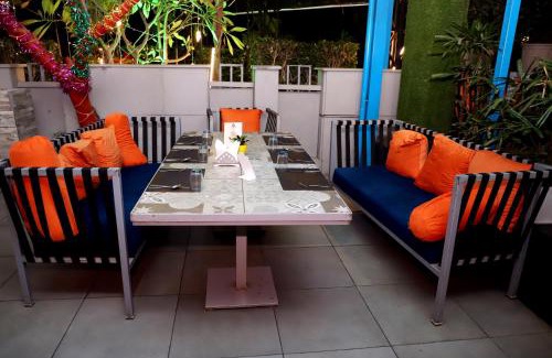 Indore Hotel | JALSA HOTEL & BANQUETS,Indore