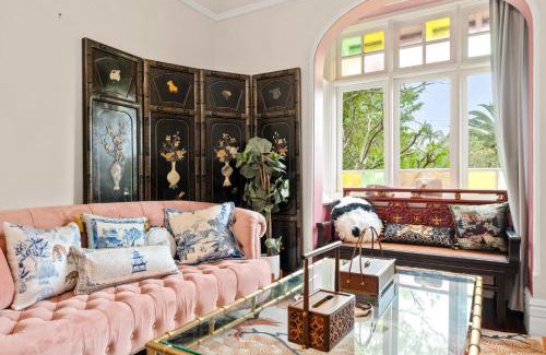 Artarmon House | Jam Home Chatswood CBD near Shops & Station