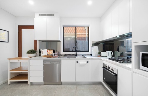 West Ryde House | Jam Home | Modern Living Heart of West Ryde