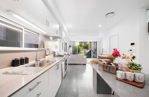 Petersham North House | Jam Home | Modern Stylish House Petersham close to Sydney CBD