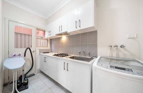 Girraween House | Jam Home | Sydney Motorpark & Parramatta CBD