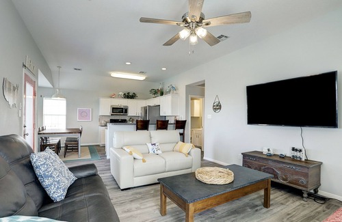 Jamaica Beach House | Jamaica Beach Waterfront Home! w/Paddleboards, Kayak, Pedal Boat, Fishing Gears