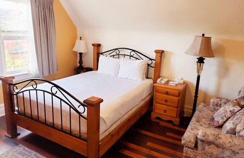 James Bay Hotel | James Bay Inn Hotel & Suites